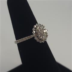 14K WHITE GOLD ROUND BRILLIANT CUT OVAL SET CLUSTER DIAMOND HALO RING SIZE 6.5